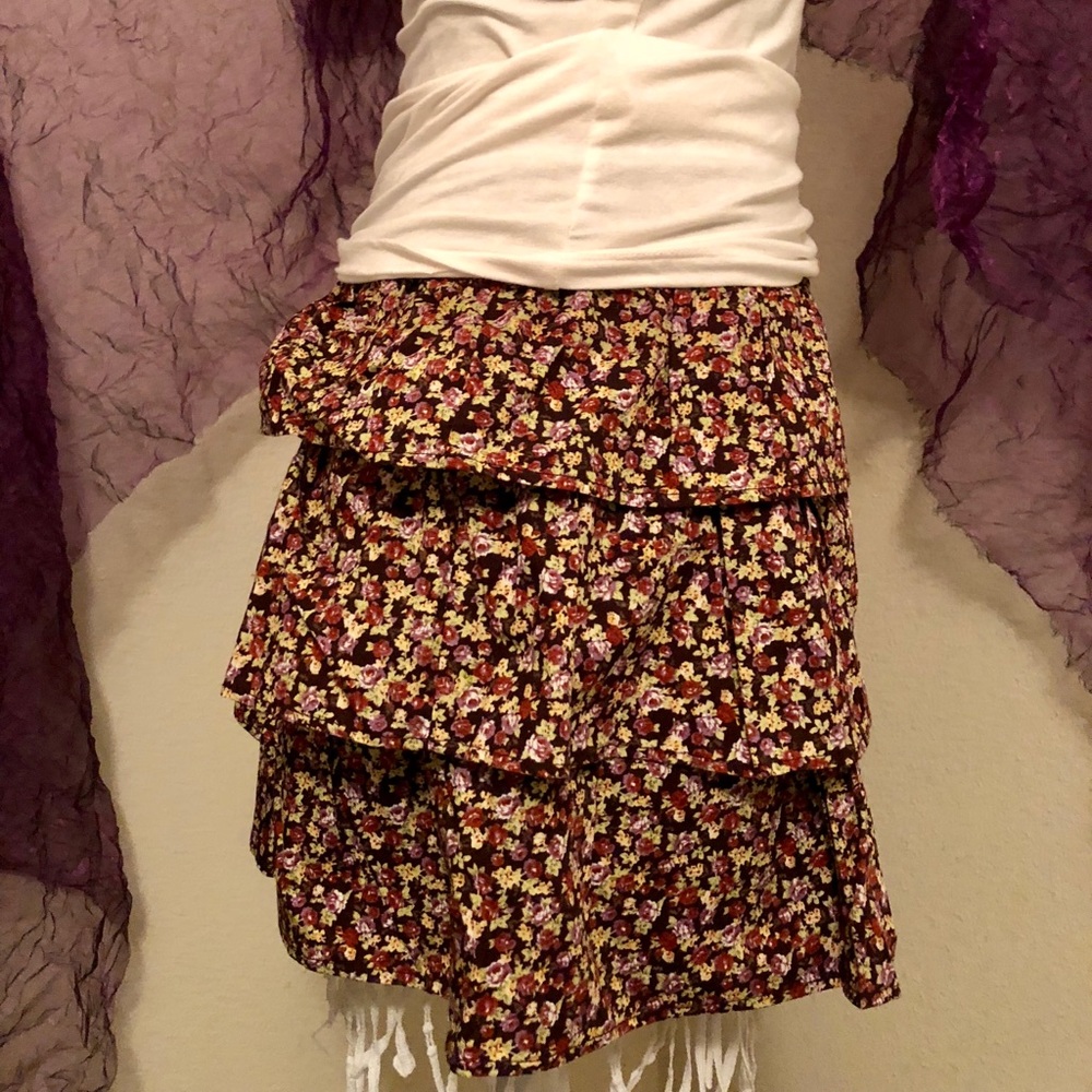 Body Central Ruffled Skirt - Picture 3 of 8